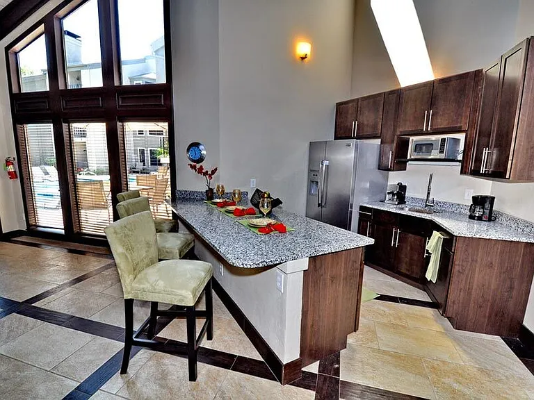Everwood Apartments — Photo 4
