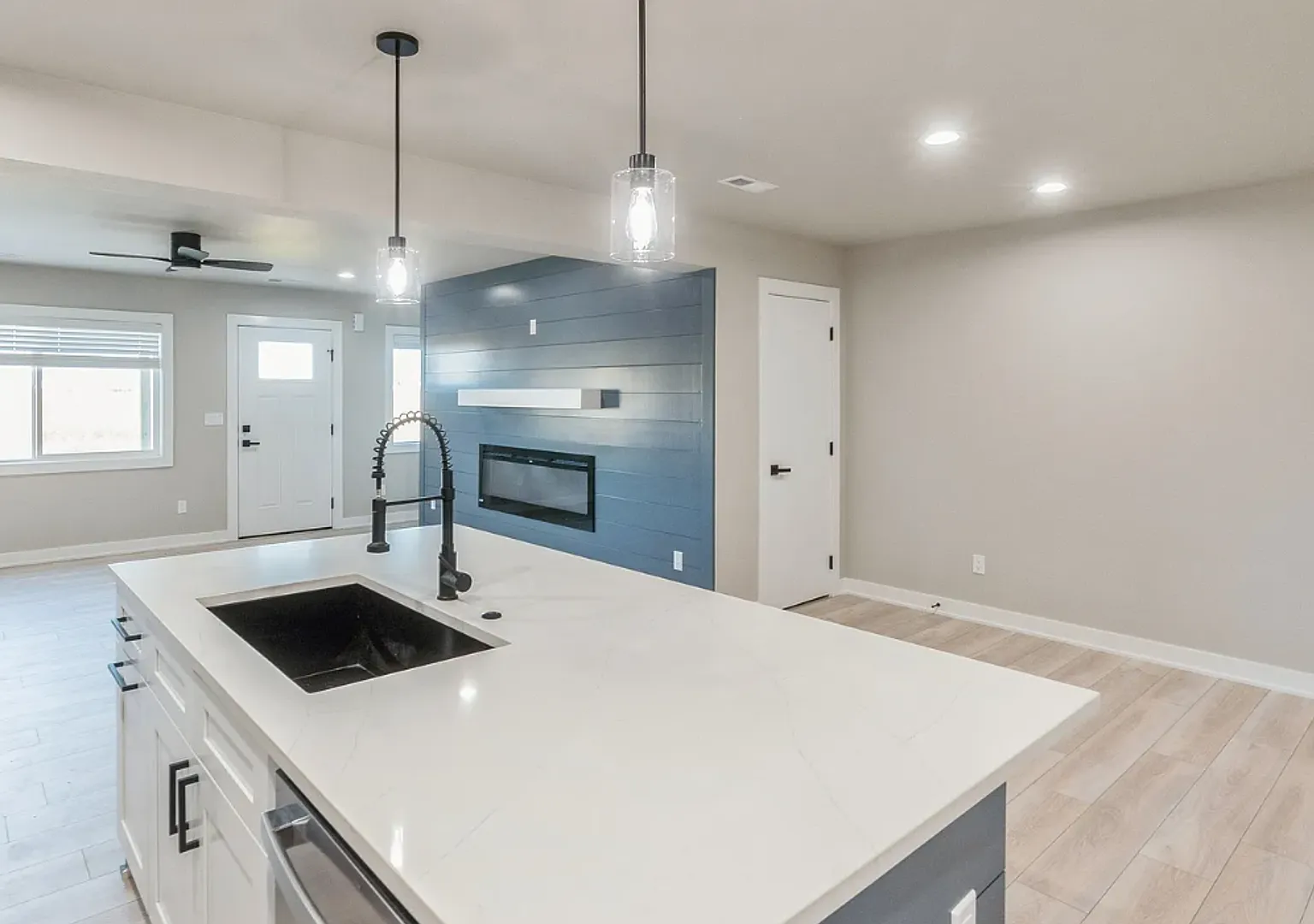14214 Springbrook — Photo 3