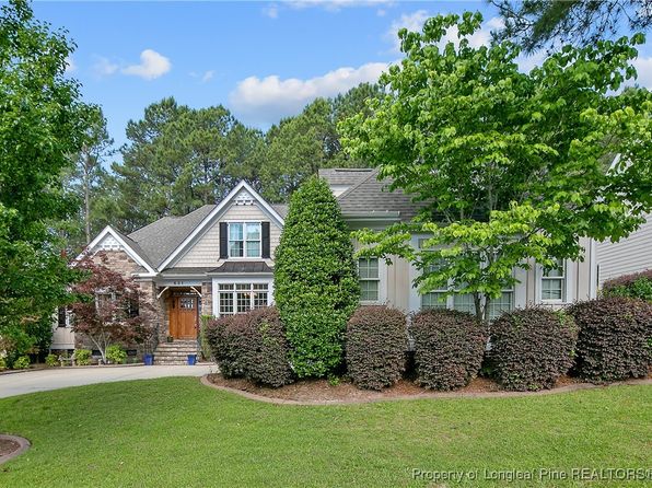 631 Anderson Creek Dr, Spring Lake, NC 28390