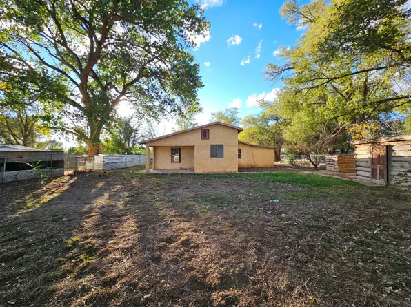 22 Miguel Rd, Los Lunas, NM 87031