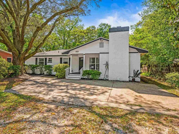 5837 Sanders St, Pensacola, FL 32504