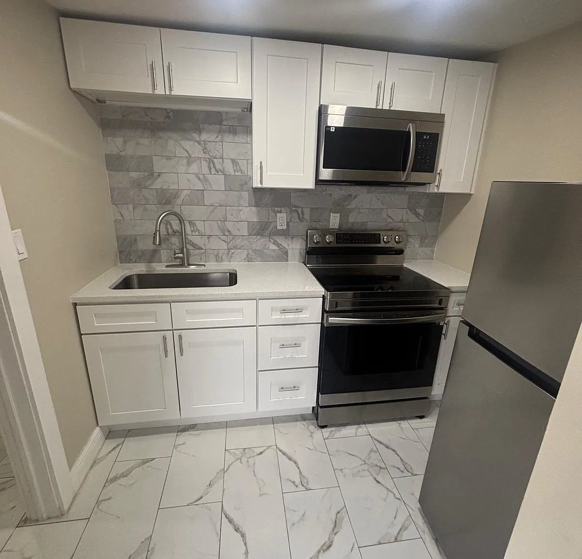 1 bed, $1,100 — Photo 2
