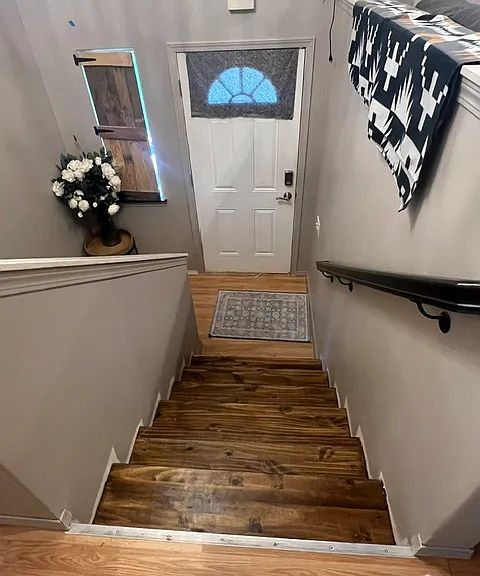 3577 W Lynn Dr — Photo 2