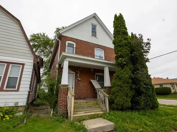 729 Montana Ave #A, South Milwaukee, WI 53172