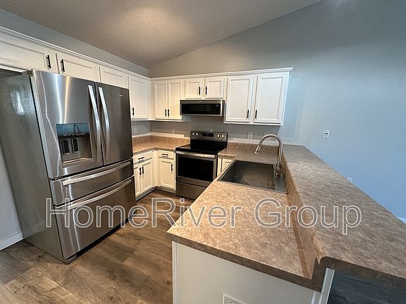5th image of 7982 Stonebrook Dr