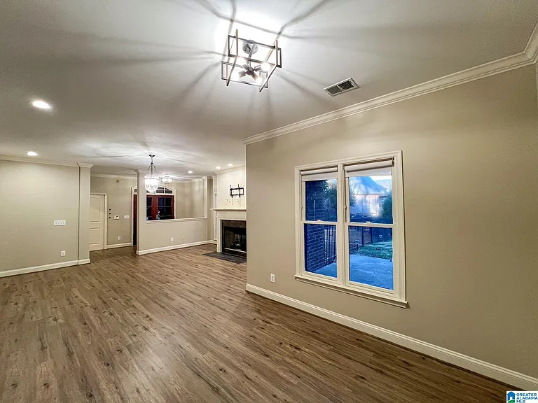 1117 Monaghan Dr — Photo 10