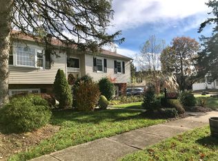 3 Craig Pl, Pompton Lakes, NJ 07442