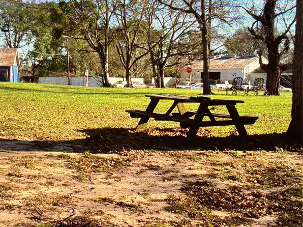 605 Independence St, Brenham, TX 77833