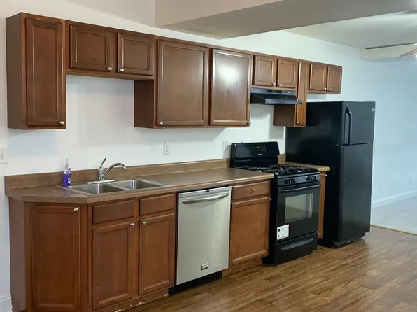 211 W State St, Johnstown, NY