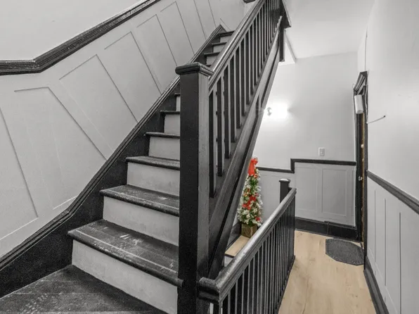 440 52nd Street image 7 of 12