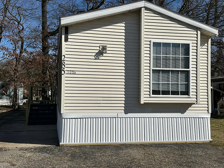 285 Birdsall Dr E — Photo 10