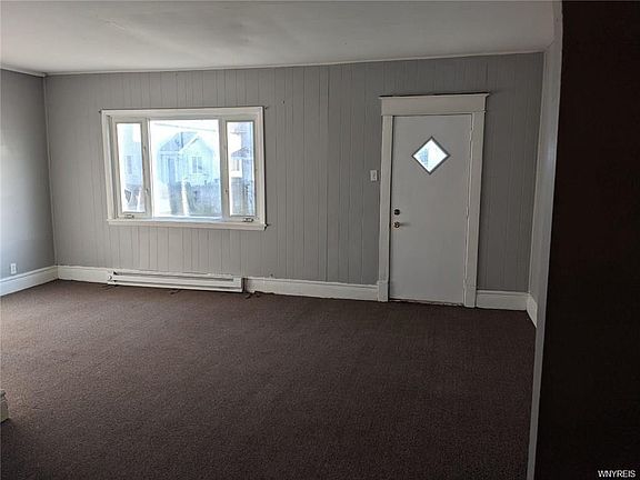 2nd image of 21 Warsaw St