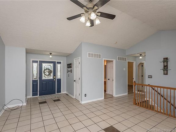 4th image of 7114 Crystal Spring Dr