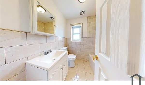 35 Wright St #1 — Photo 17