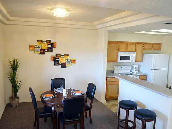 Intimate dining, view