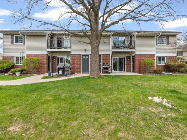 N110W16867 Ashbury CIRCLE #7, Germantown, WI 53022