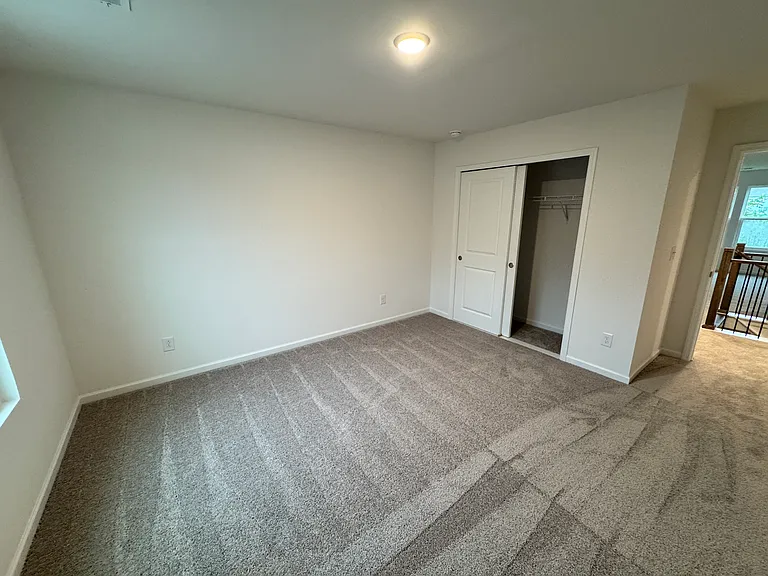 484 Jet Stream Dr — Photo 25