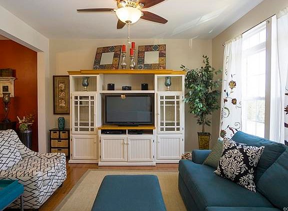 5th image of 8061 Belton Cir #8061