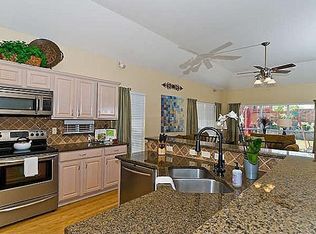 800 High Meadow Ct, Lewisville, TX 75077