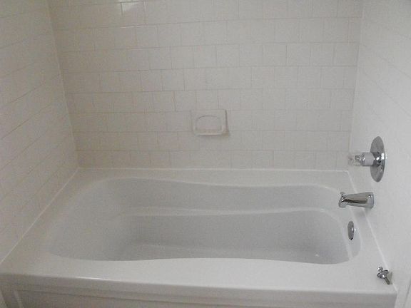 4th image of 3606 Northcrest Dr