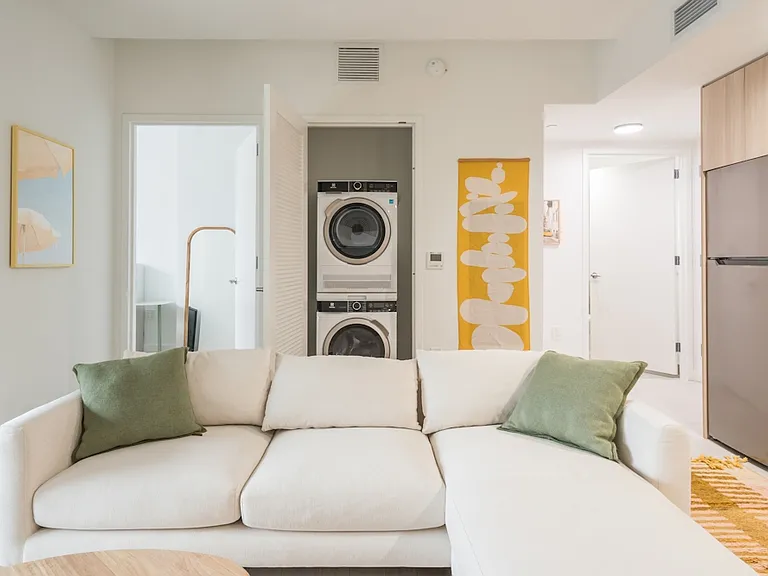 975 Nostrand Ave #434 — Photo 4