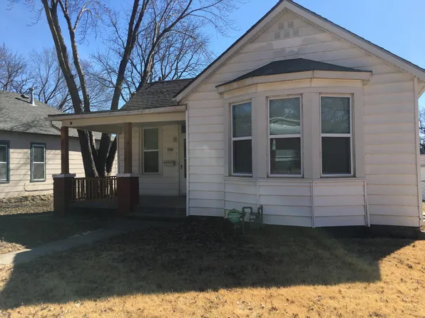 1119 Ottawa St, Leavenworth, KS 66048