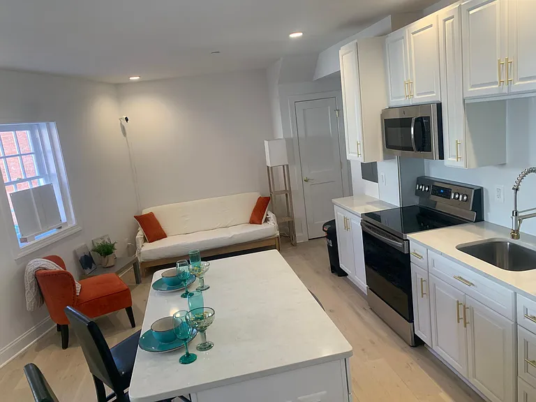 152 Main St #203 — Photo 9