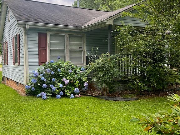 2nd image of 170 S Blackstock Rd