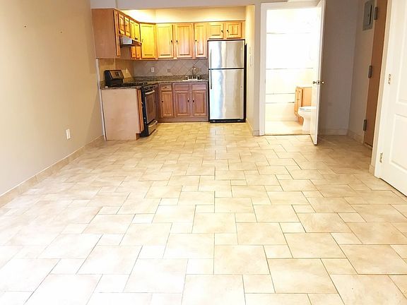 2nd image of 3076 38th St APT 1A