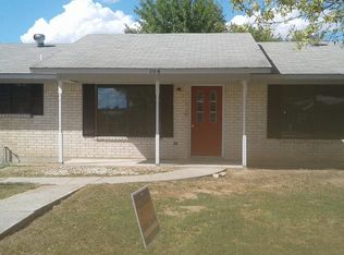 104 Vanham St, Uvalde, TX 78801