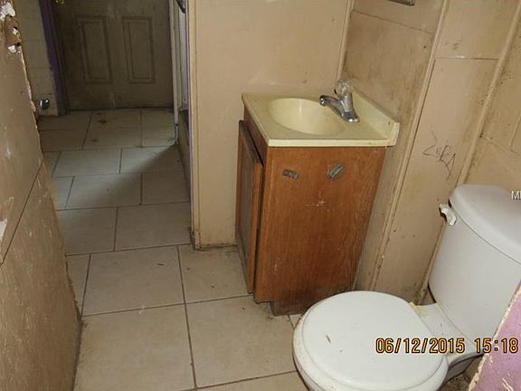5th image of 1520 Grove Ave