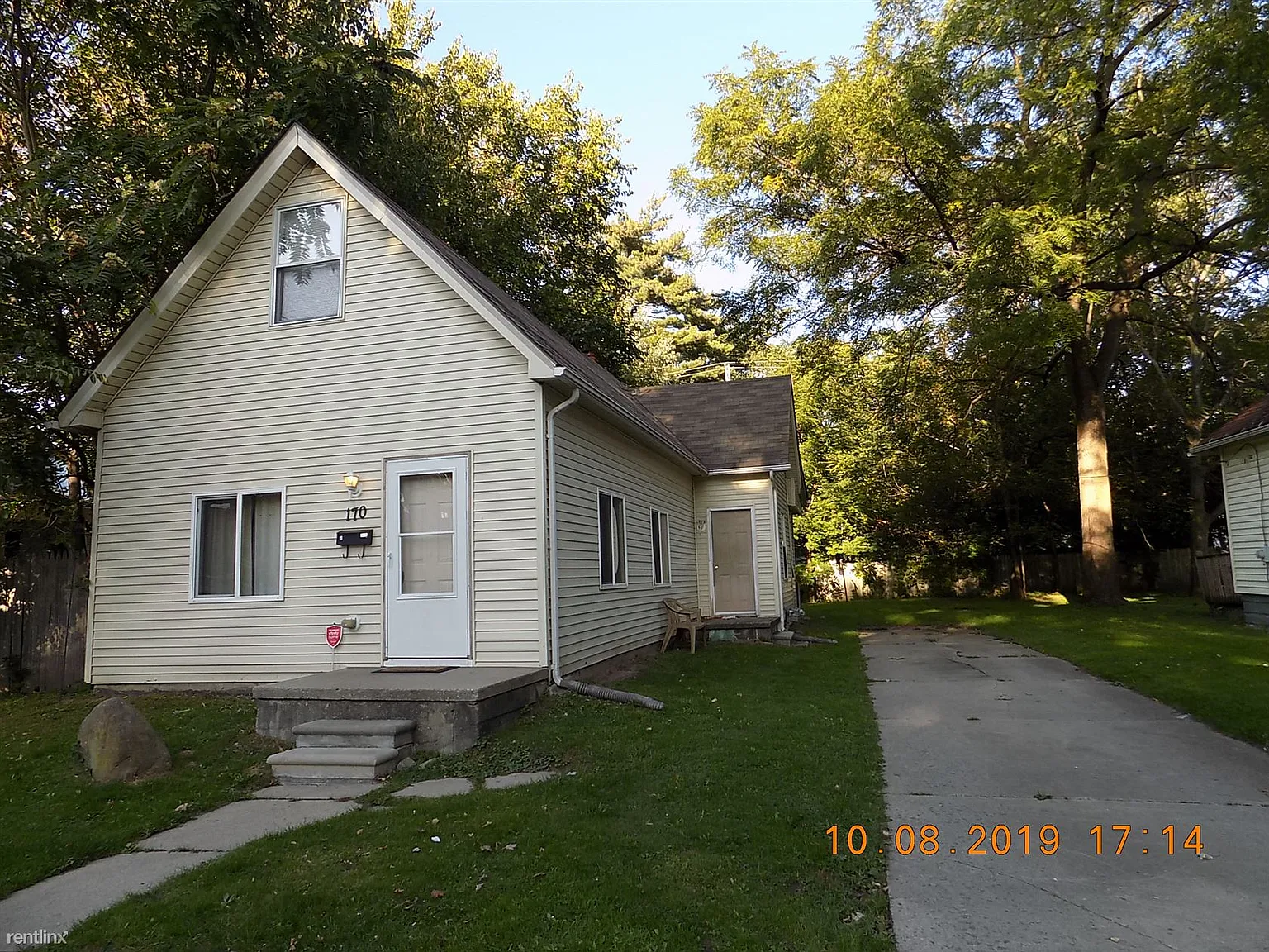 170 Clinton St photo 1