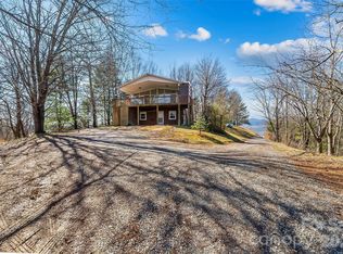 350 Sandy Bottom Rd, Marshall, NC 28753