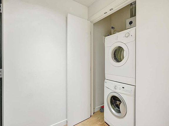 3rd image of 13438 Central Ave #2512
