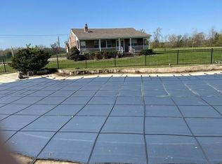 7468 Dickey Springs Rd, Bessemer, AL 35022