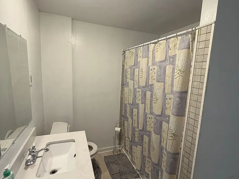 879 Chalker St — Photo 4