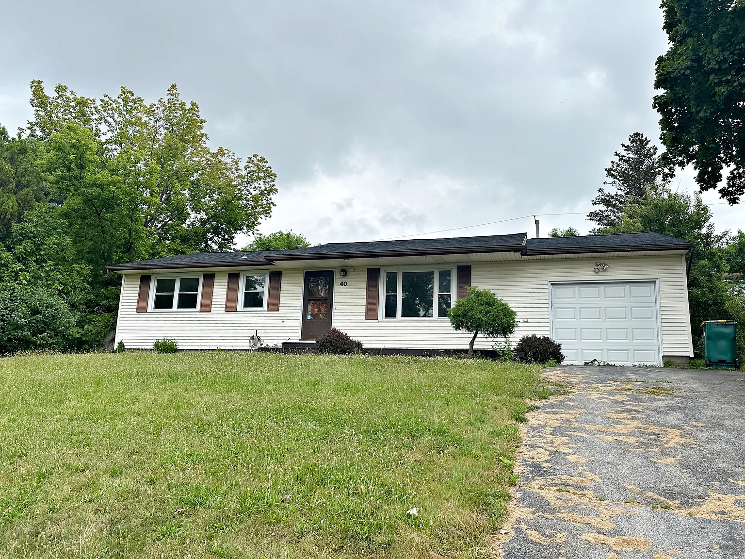 3 bed, 1110 sqft, $2,450 — Photo 1