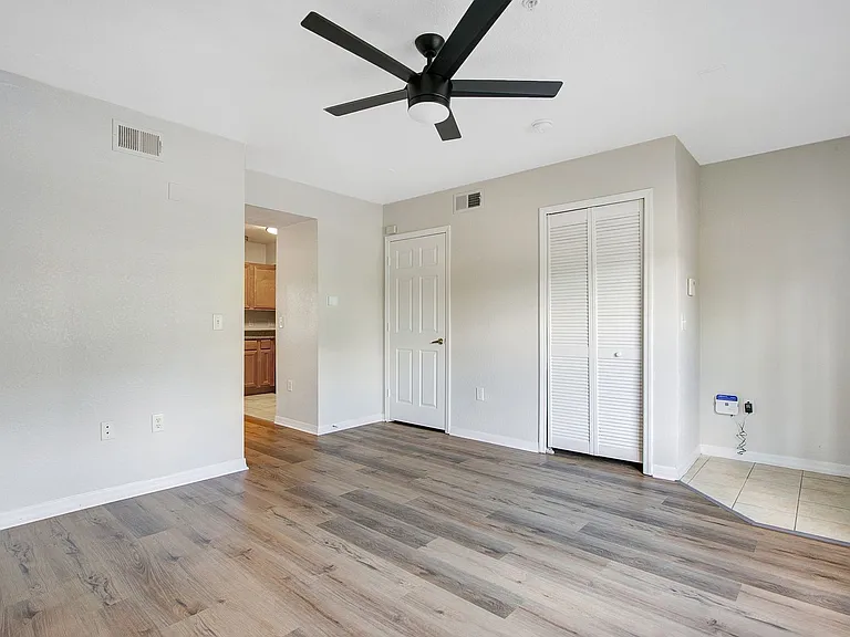 3656 N Goldenrod Rd — Photo 23