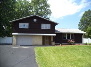 6 Ethel Ct, Liverpool, NY 13090