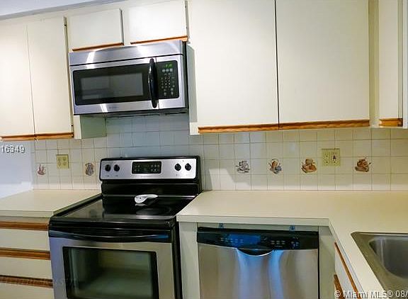 2nd image of 851 NE 118th St