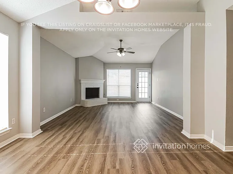 1044 Waterview Dr — Photo 7
