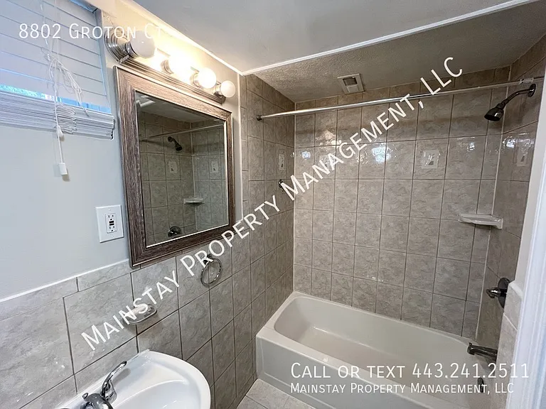 8802 Groton Ct — Photo 23