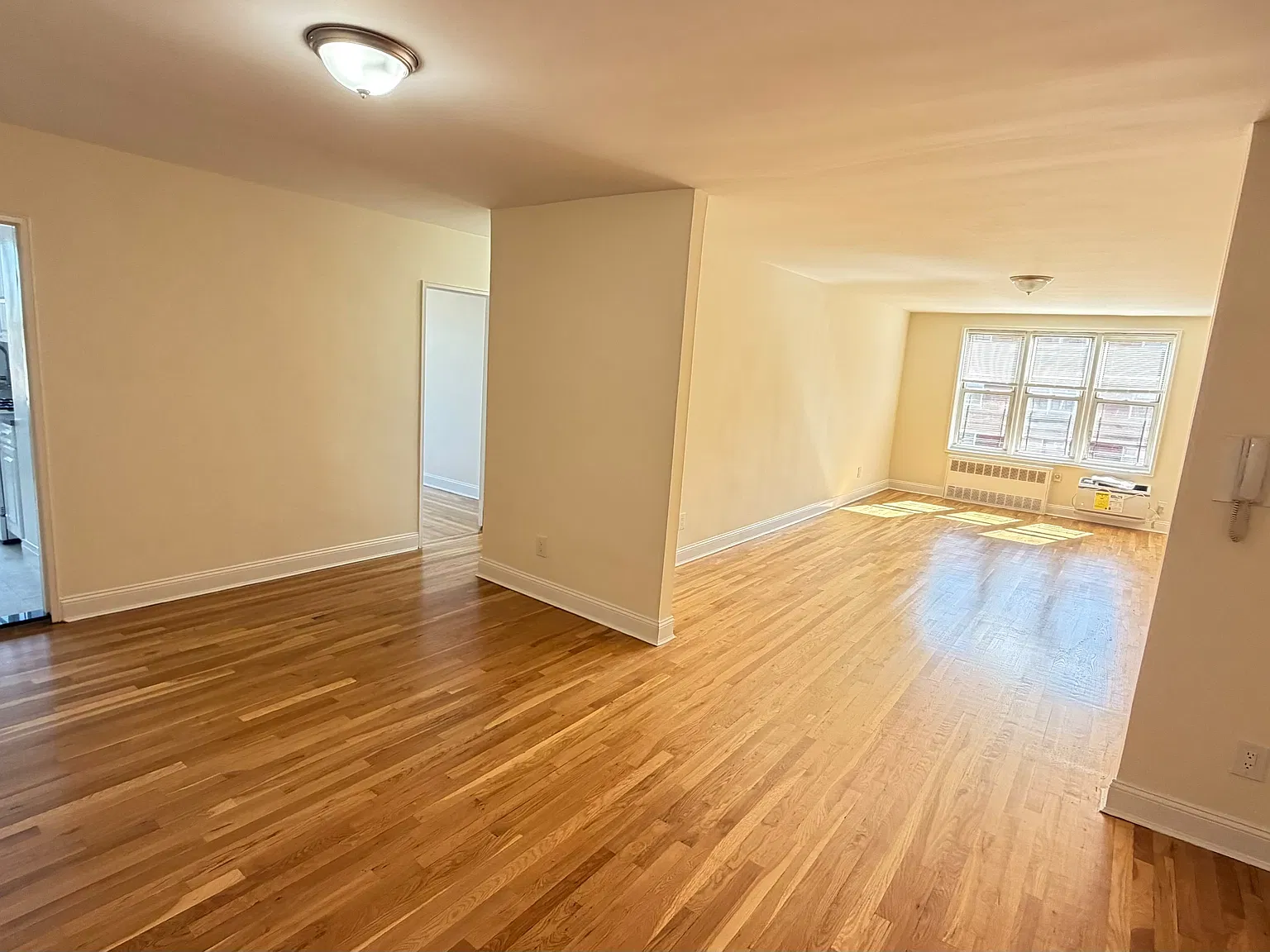 1 bed, 850 sqft, $2,800 — Photo 1