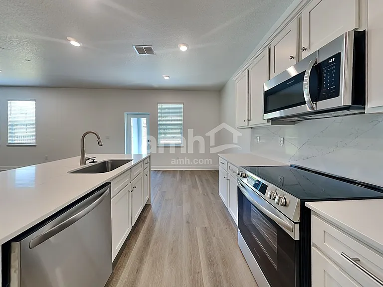 37777 Dusty Saddle Ln — Photo 3
