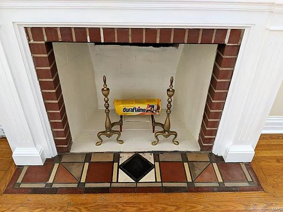 4th image of 8839 Lawn Ave