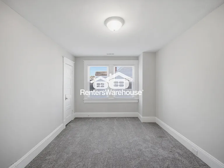 2729 Somme Ave — Photo 21