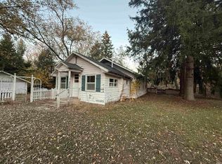 4721 Beach Ln, Rochester, IN 46975