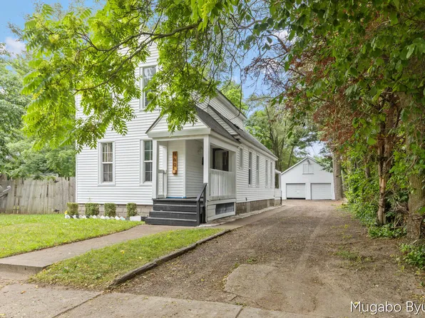 960 Temple St SE, Grand Rapids, MI 49507
