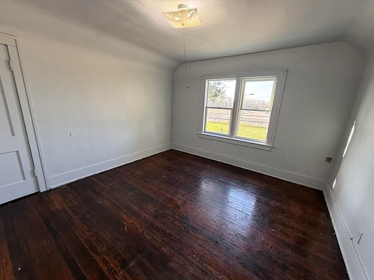 1519 E Fairchild St #E — Photo 14