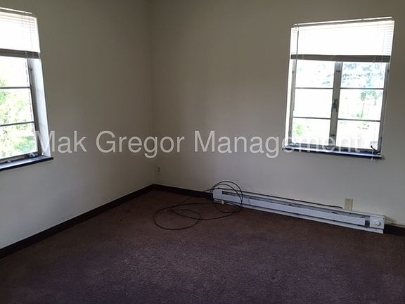 4th image of 803 Uhrig Ave APT 1